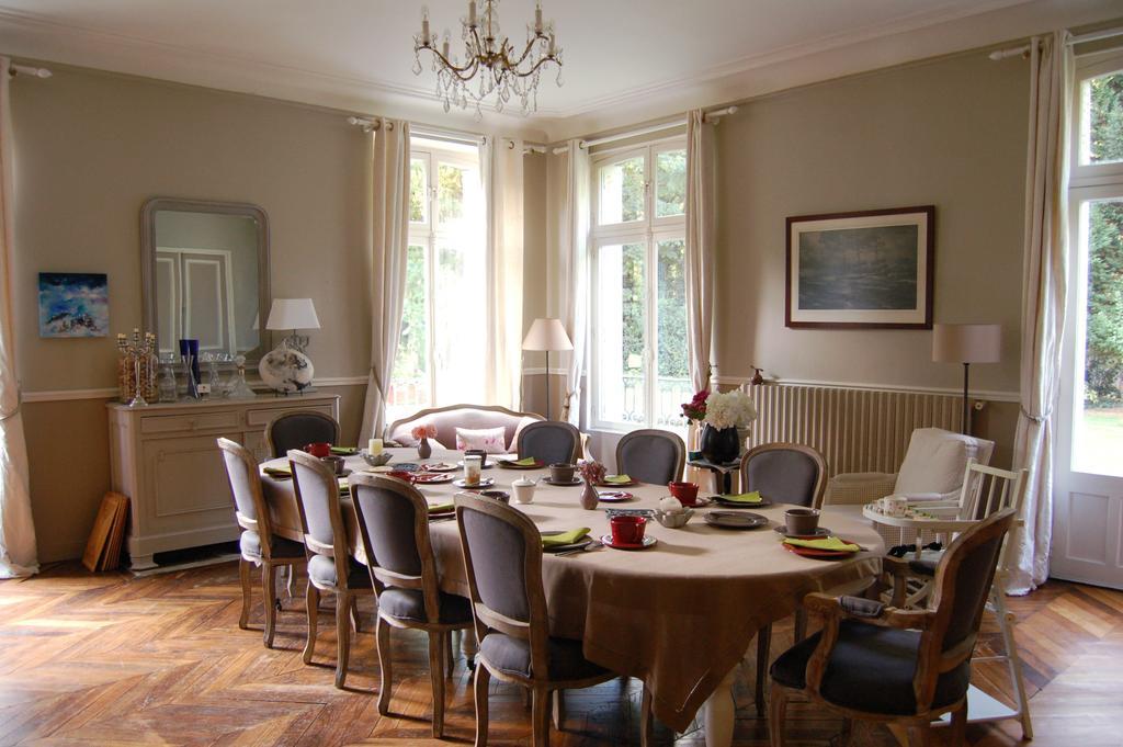 Bed and Breakfast Le Manoir Du Menillet Bornel Exterior foto